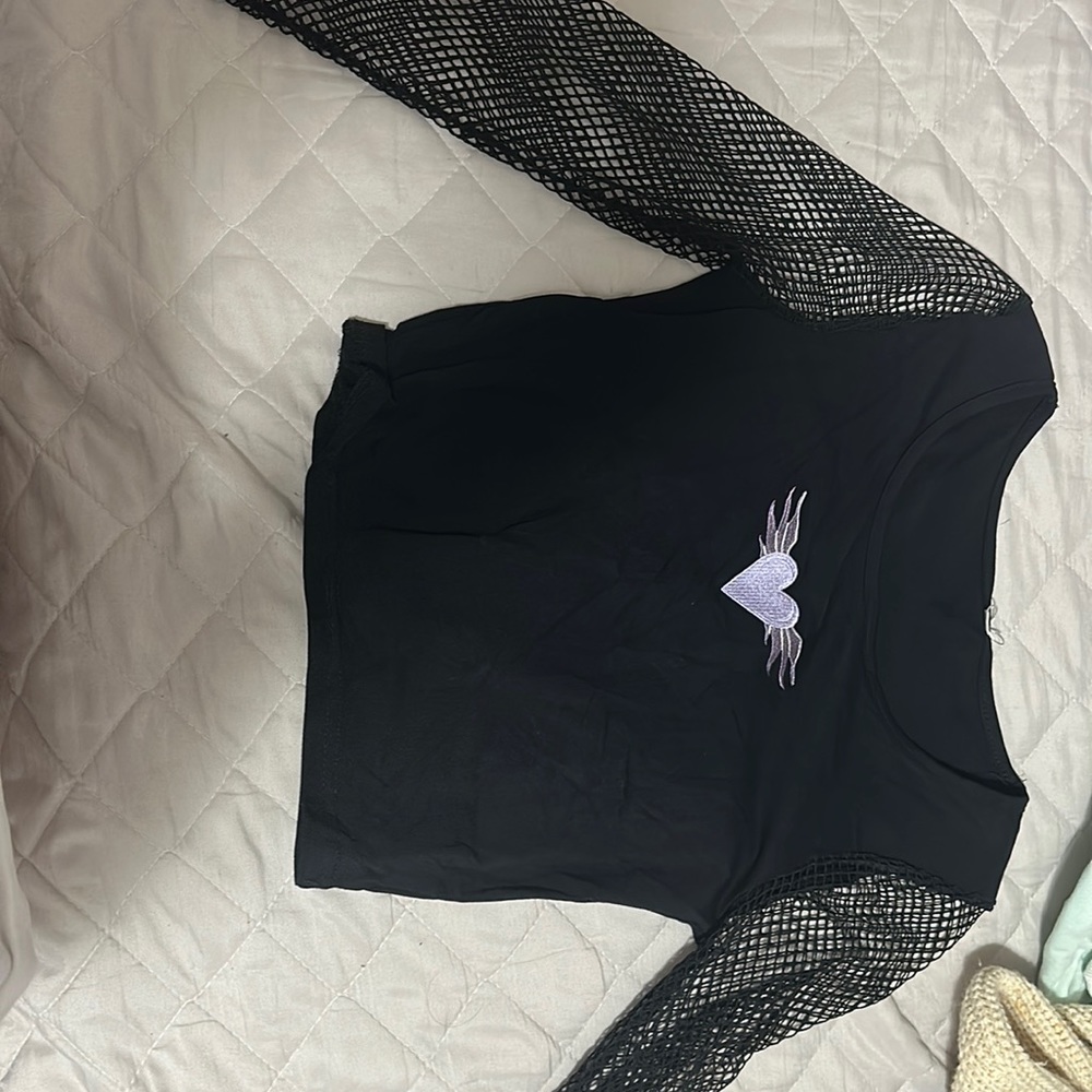 black heart long sleeve shirt